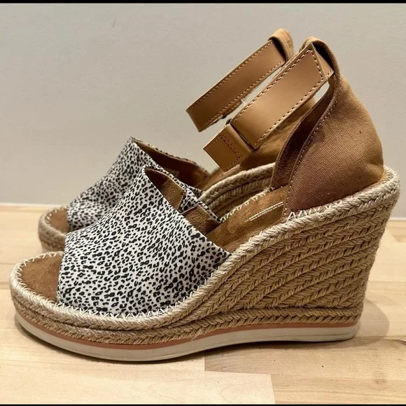 Toms Marisol Espadrille Wedge sz9.5 - Picture 1 of 4